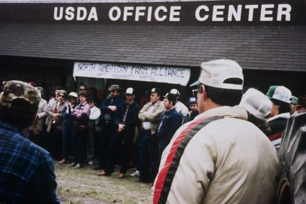 24/7 vigil is launched in early 1986 outside U.S.D.A. office in Chillicothe, Mo to protest loan policies of Farmers Home Administration.