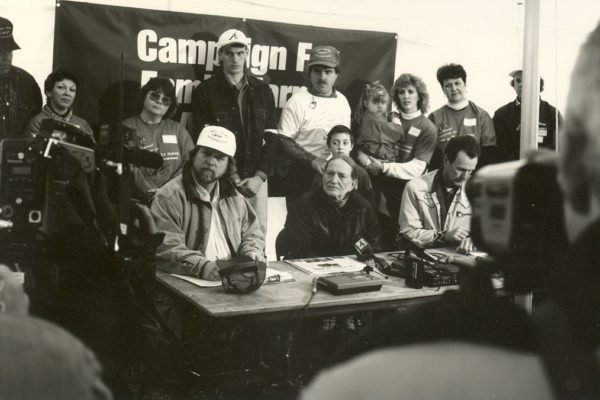 Willie Nelson travels to Lincoln Township in northern Missouri to headline regional rally opposing factory farm Confined Animal Feeding Operation (CAFO) in 1990’s.